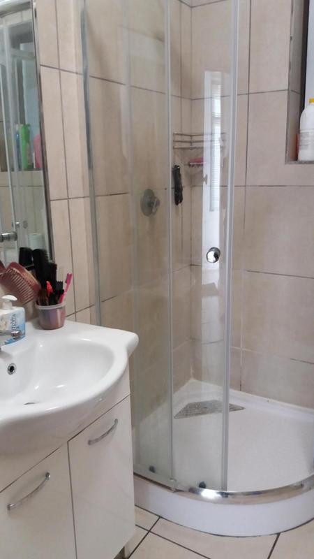 To Let 2 Bedroom Property for Rent in Rondebosch Western Cape